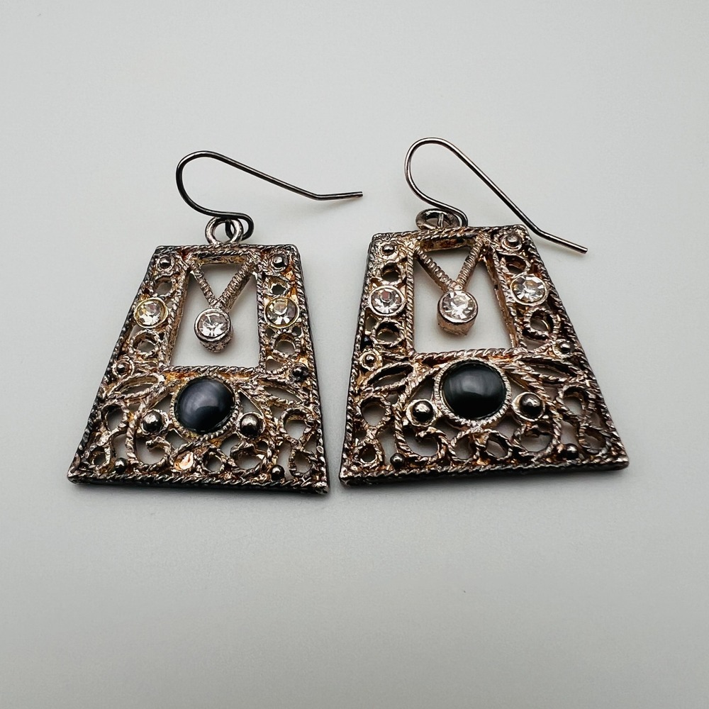 Vintage‎ Filigree Trapezoid Earrings Black Stone Rhinestone Accent Dangle Drop